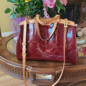 LV bag color  wine Good condition!
